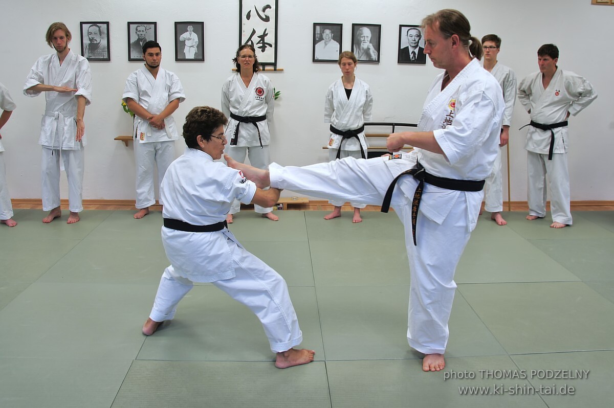Uechiryu Karate Lehrgang mit Peggy Hess 7.Dan aus Florida/USA am 18.7.2016 