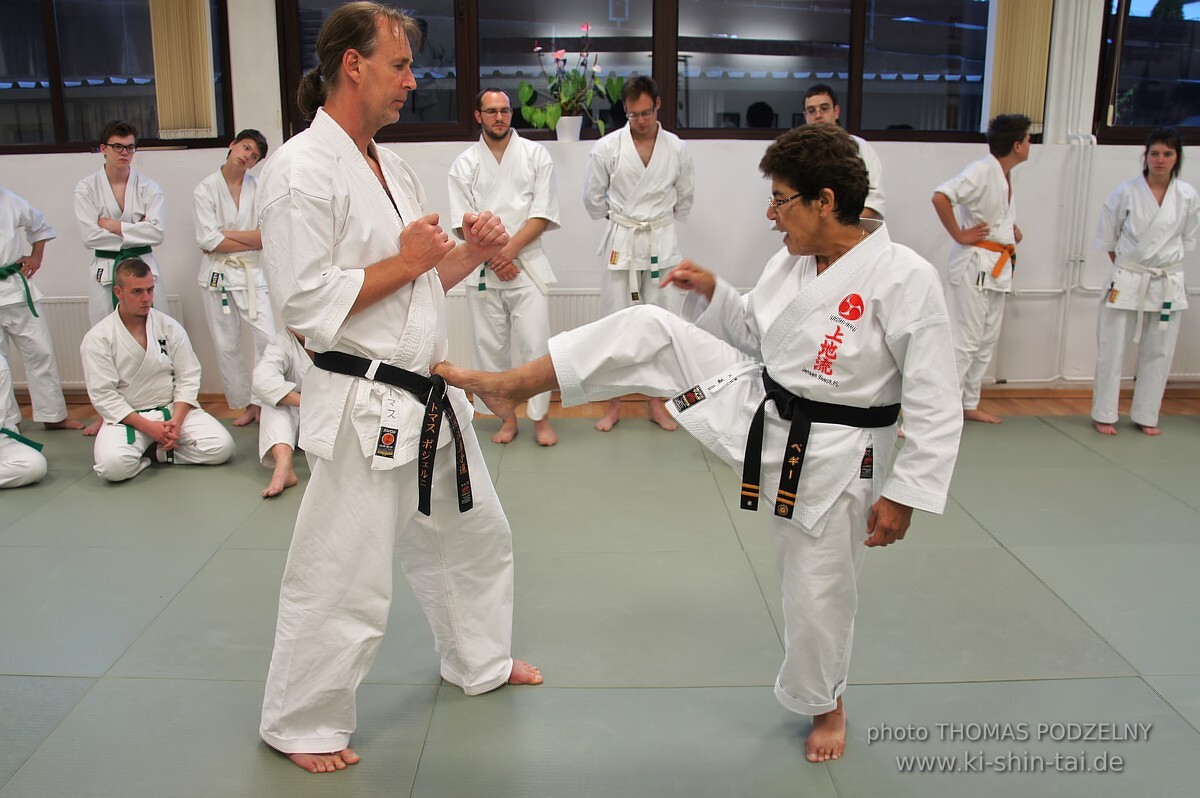 Uechiryu Karate Lehrgang mit Peggy Hess 7.Dan aus Florida/USA am 18.7.2016 