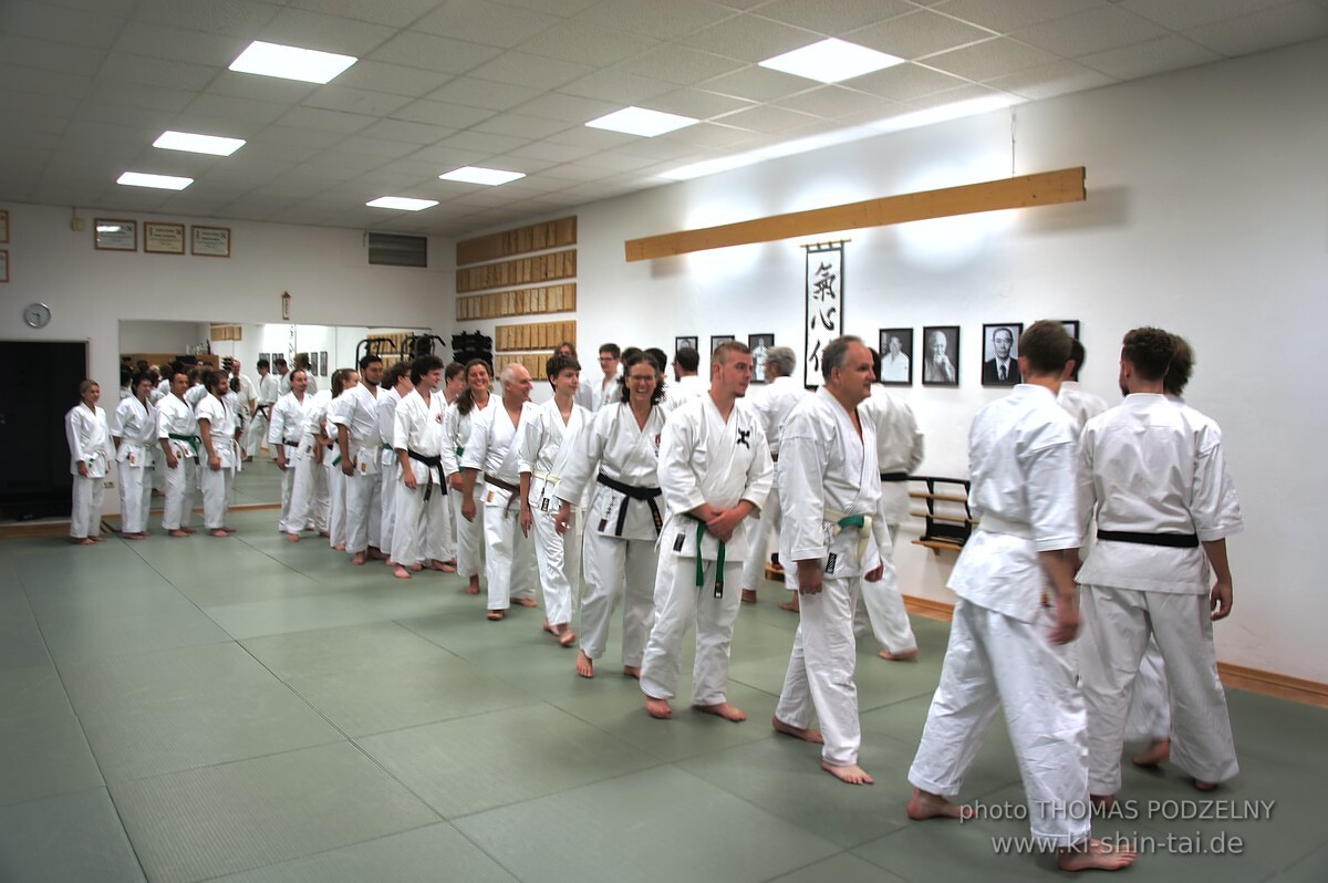 Uechiryu Karate Lehrgang mit Peggy Hess 7.Dan aus Florida/USA am 18.7.2016 