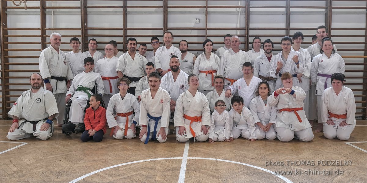 Inklusiver Ryukyu Kobudo Lehrgang mit Thomas Podzelny 6.Dan in Budapest 9.-11.2.2024