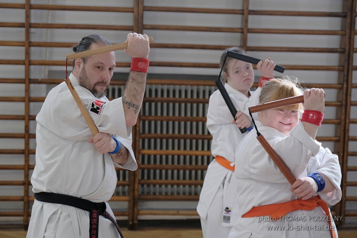 Inklusiver Ryukyu Kobudo Lehrgang mit Thomas Podzelny 6.Dan in Budapest 9.-11.2.2024