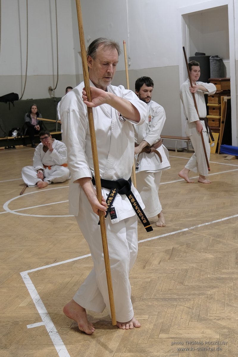 Inklusiver Ryukyu Kobudo Lehrgang mit Thomas Podzelny 6.Dan in Budapest 9.-11.2.2024