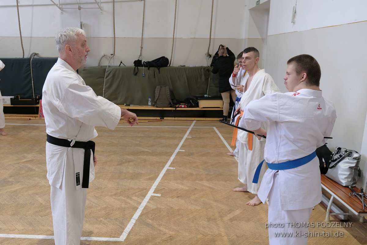 Inklusiver Ryukyu Kobudo Lehrgang mit Thomas Podzelny 6.Dan in Budapest 9.-11.2.2024