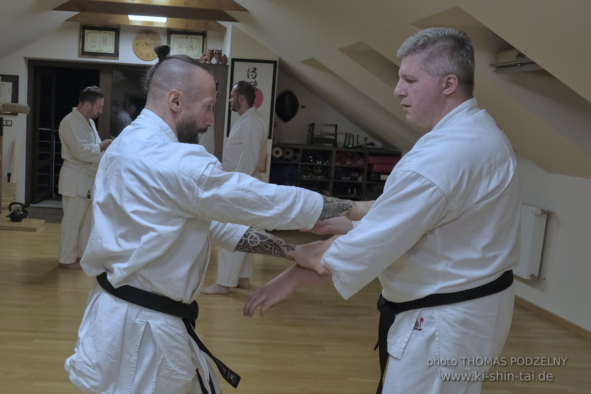 Ryûkyû Kobudô Seminar mit Thomas Podzelny 6.Dan in Krakau/Polen 6.-8.9.2024