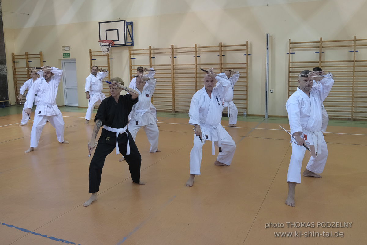 Ryûkyû Kobudô Seminar mit Thomas Podzelny 6.Dan in Krakau/Polen 6.-8.9.2024