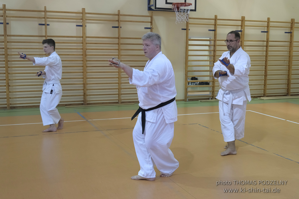 Ryûkyû Kobudô Seminar mit Thomas Podzelny 6.Dan in Krakau/Polen 6.-8.9.2024