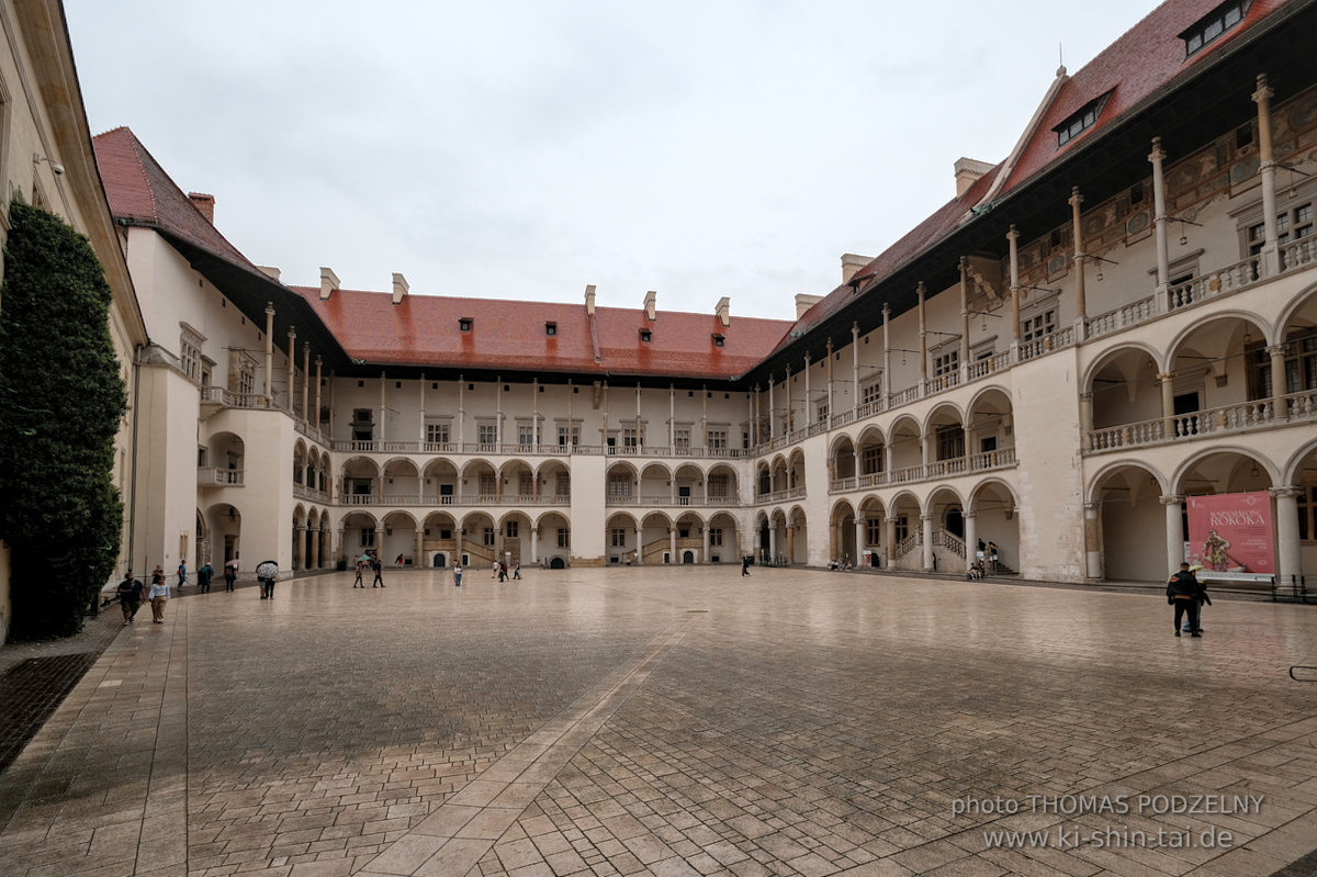 Ryûkyû Kobudô Seminar mit Thomas Podzelny 6.Dan in Krakau/Polen 6.-8.9.2024