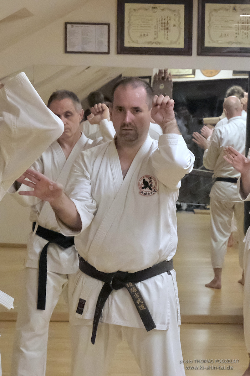 Ryûkyû Kobudô Lehrgang mit Thomas Podzelny 6.Dan in Krakau/Polen 12.-14.9.2025 
