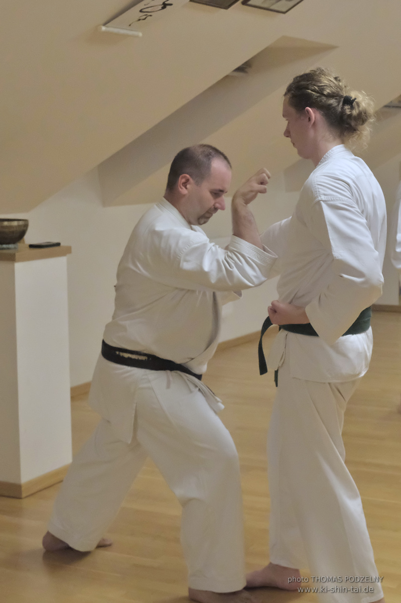 Ryûkyû Kobudô Lehrgang mit Thomas Podzelny 6.Dan in Krakau/Polen 12.-14.9.2025 