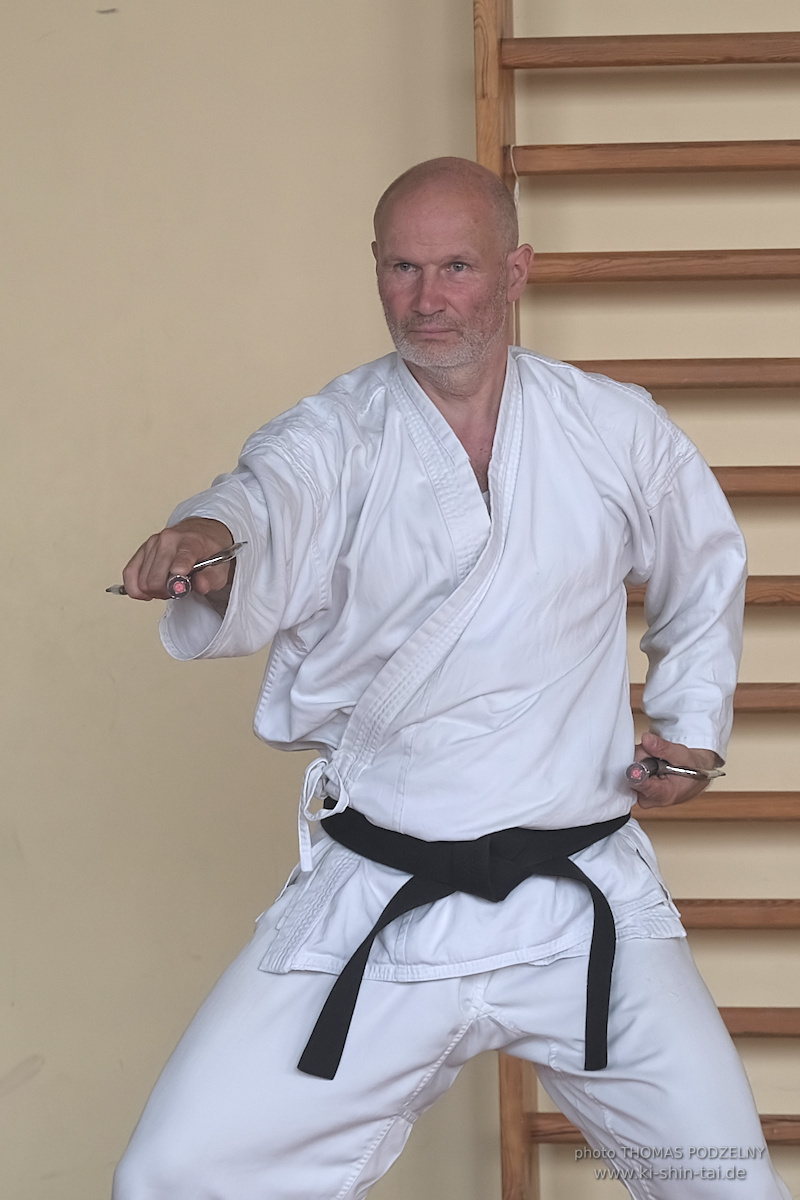 Ryûkyû Kobudô Lehrgang mit Thomas Podzelny 6.Dan in Krakau/Polen 12.-14.9.2025 