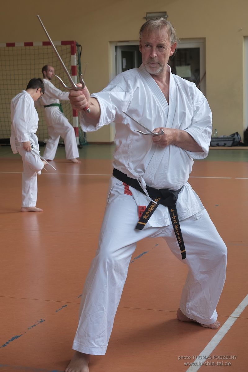 Ryûkyû Kobudô Lehrgang mit Thomas Podzelny 6.Dan in Krakau/Polen 12.-14.9.2025 