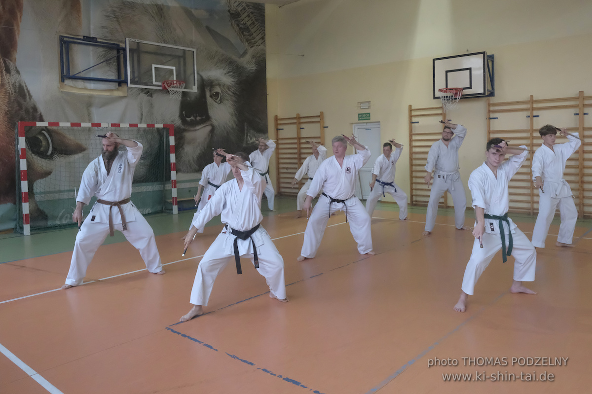 Ryûkyû Kobudô Lehrgang mit Thomas Podzelny 6.Dan in Krakau/Polen 12.-14.9.2025 