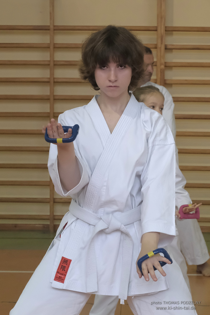 Ryûkyû Kobudô Lehrgang mit Thomas Podzelny 6.Dan in Krakau/Polen 12.-14.9.2025 