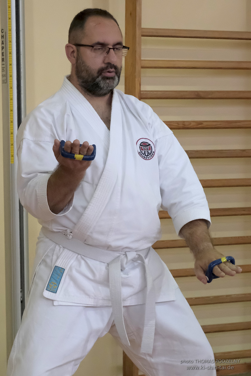 Ryûkyû Kobudô Lehrgang mit Thomas Podzelny 6.Dan in Krakau/Polen 12.-14.9.2025 