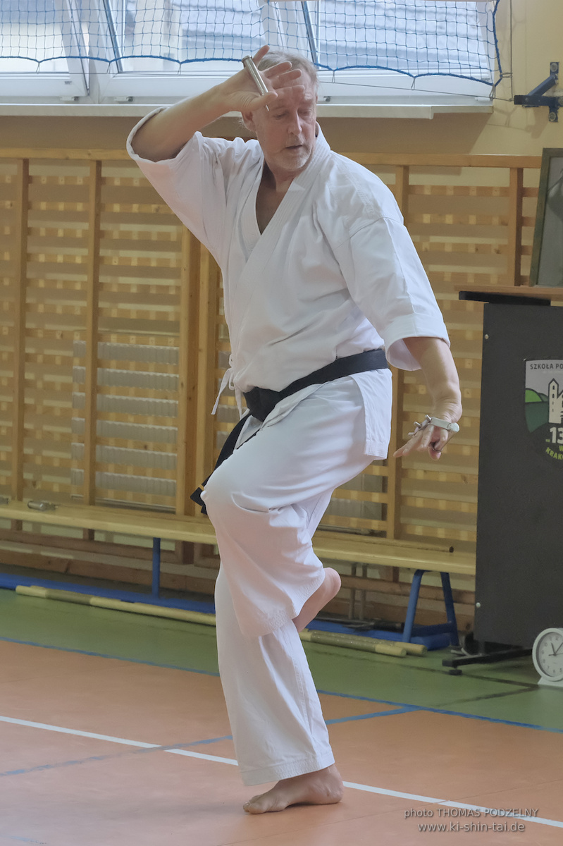 Ryûkyû Kobudô Lehrgang mit Thomas Podzelny 6.Dan in Krakau/Polen 12.-14.9.2025 