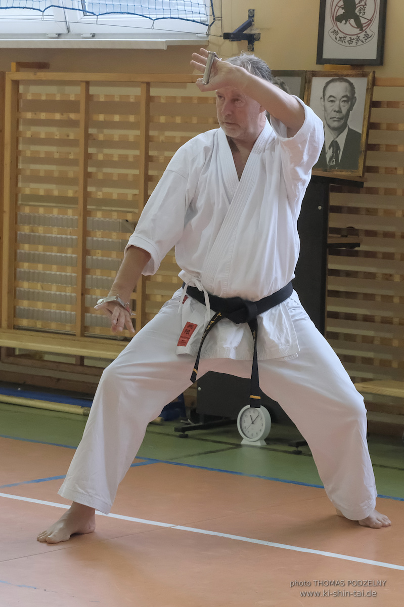Ryûkyû Kobudô Lehrgang mit Thomas Podzelny 6.Dan in Krakau/Polen 12.-14.9.2025 