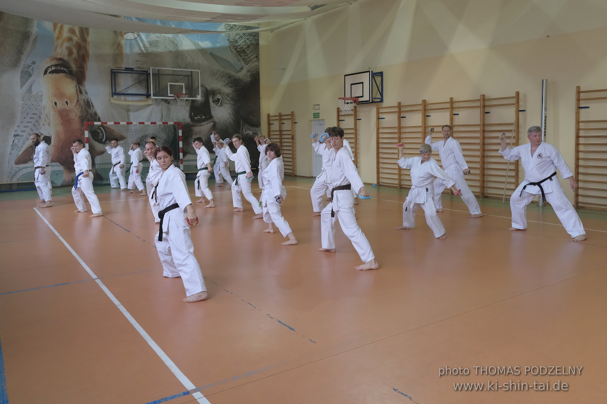Ryûkyû Kobudô Lehrgang mit Thomas Podzelny 6.Dan in Krakau/Polen 12.-14.9.2025 