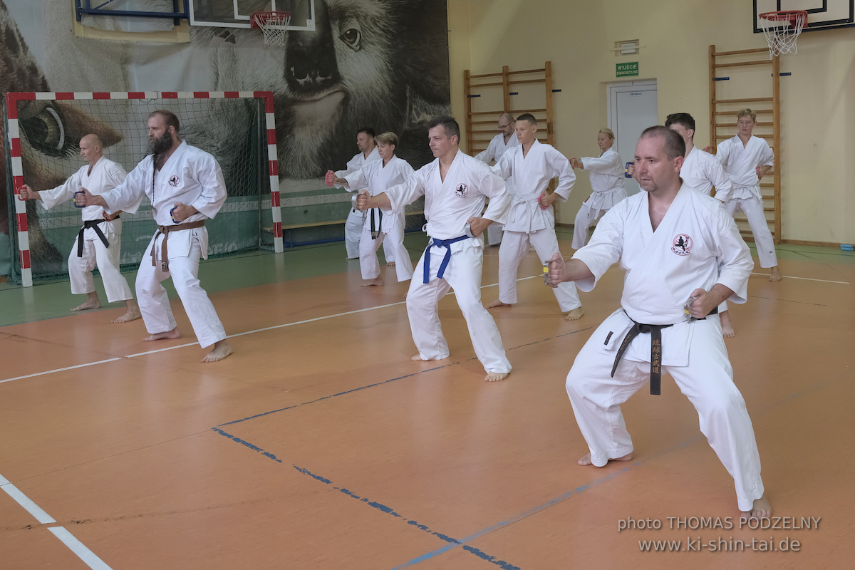 Ryûkyû Kobudô Lehrgang mit Thomas Podzelny 6.Dan in Krakau/Polen 12.-14.9.2025 