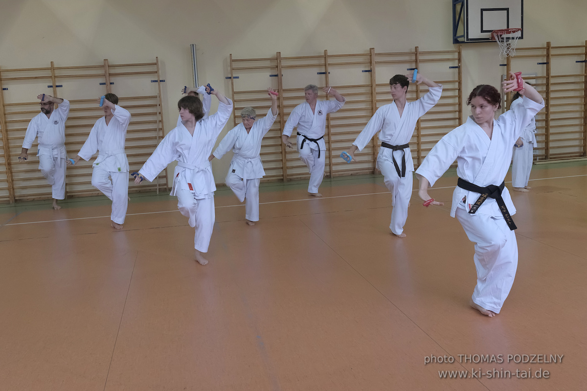 Ryûkyû Kobudô Lehrgang mit Thomas Podzelny 6.Dan in Krakau/Polen 12.-14.9.2025 