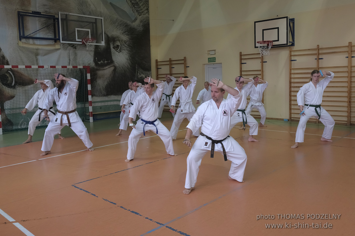 Ryûkyû Kobudô Lehrgang mit Thomas Podzelny 6.Dan in Krakau/Polen 12.-14.9.2025 