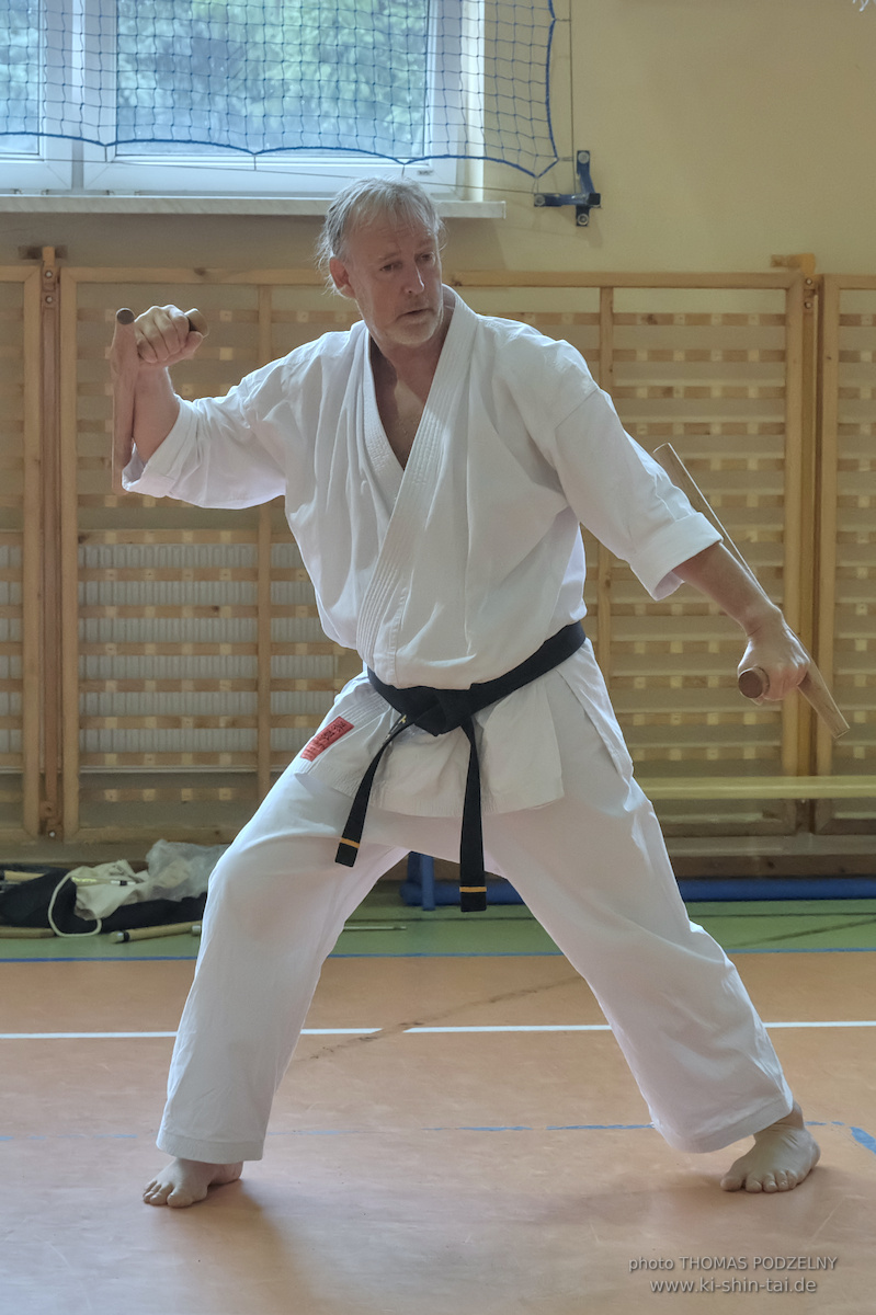Ryûkyû Kobudô Lehrgang mit Thomas Podzelny 6.Dan in Krakau/Polen 12.-14.9.2025 