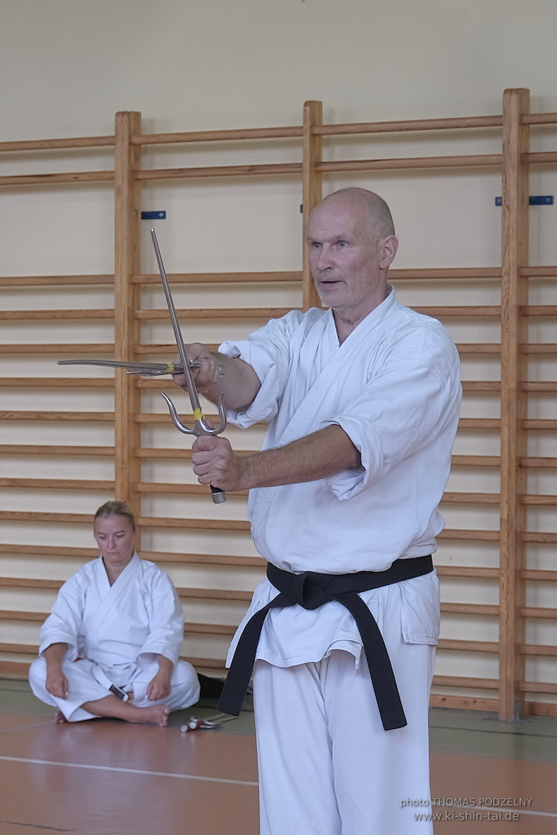 Ryûkyû Kobudô Lehrgang mit Thomas Podzelny 6.Dan in Krakau/Polen 12.-14.9.2025 
