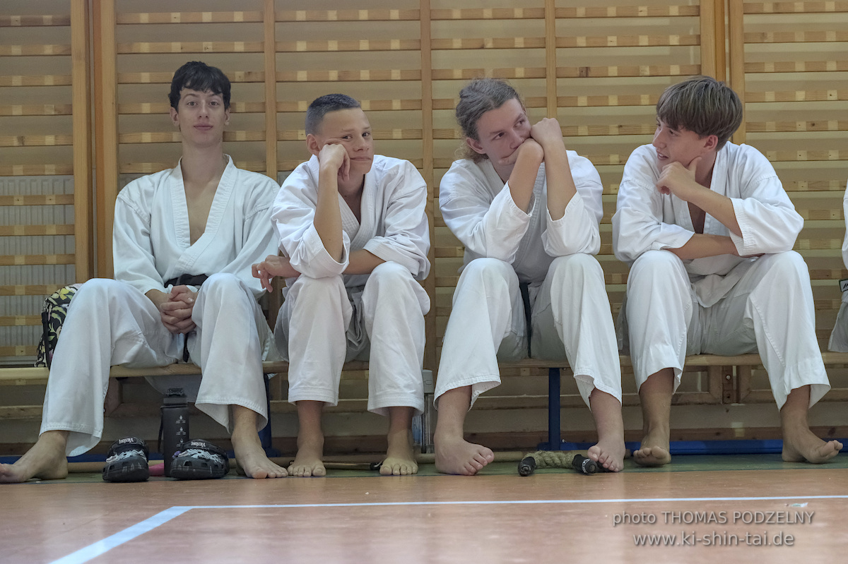 Ryûkyû Kobudô Lehrgang mit Thomas Podzelny 6.Dan in Krakau/Polen 12.-14.9.2025 