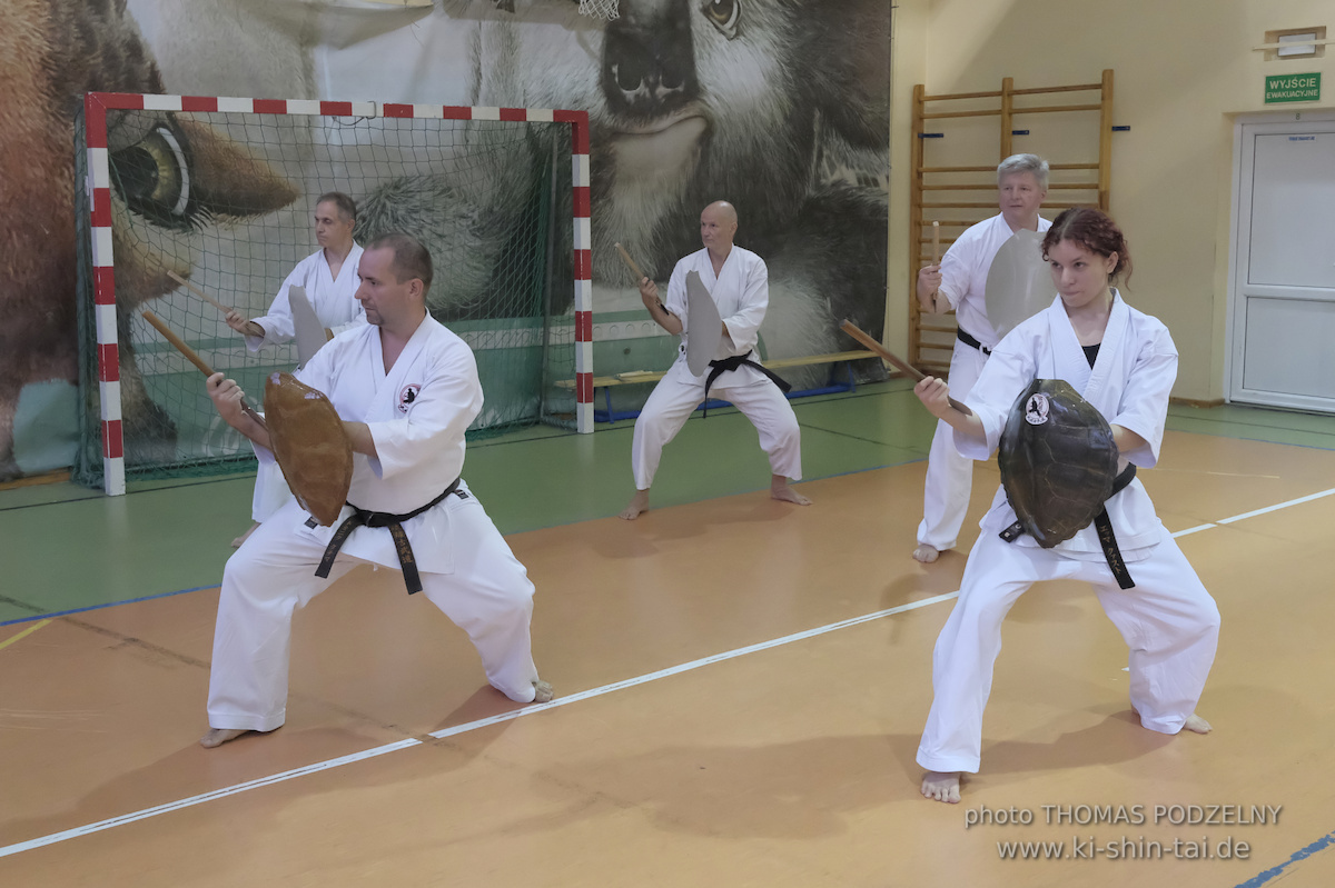 Ryûkyû Kobudô Lehrgang mit Thomas Podzelny 6.Dan in Krakau/Polen 12.-14.9.2025 