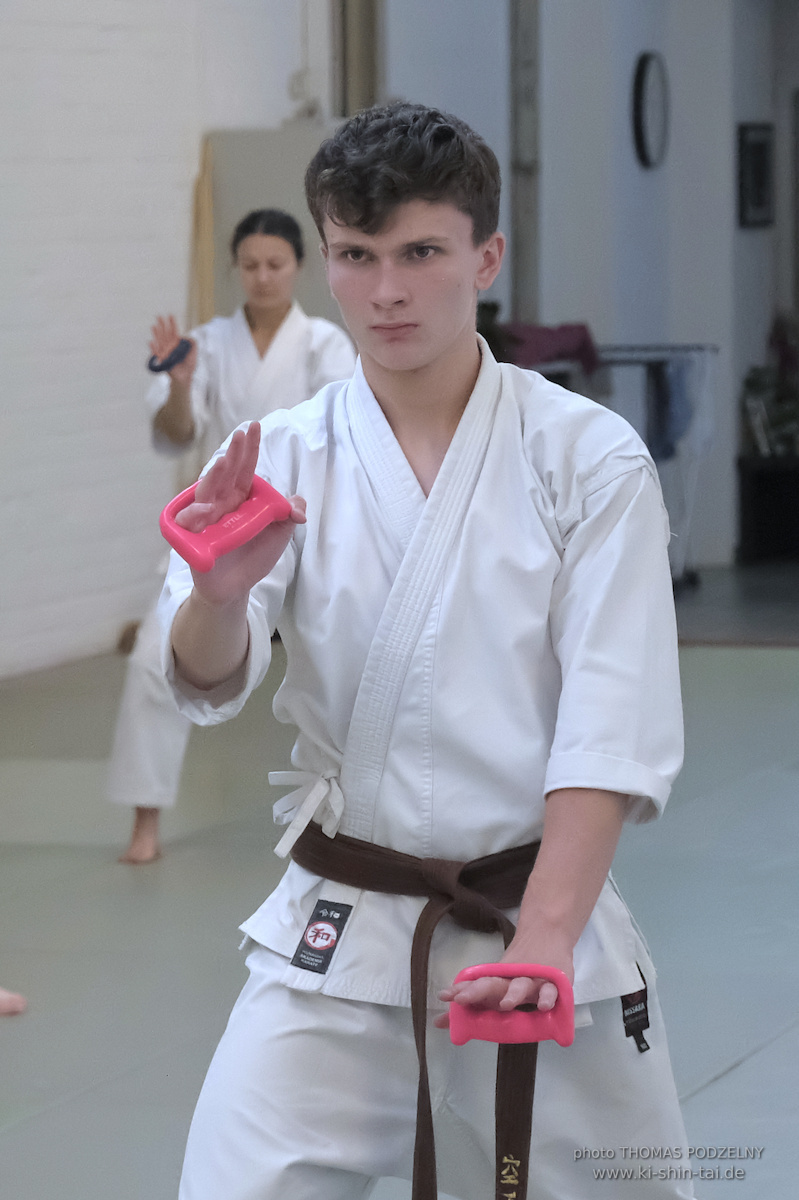 Ryûkyû Kobudô Lehrgang mit Thomas Podzelny 6.Dan in Lüneburg 3.-5.10.2025 