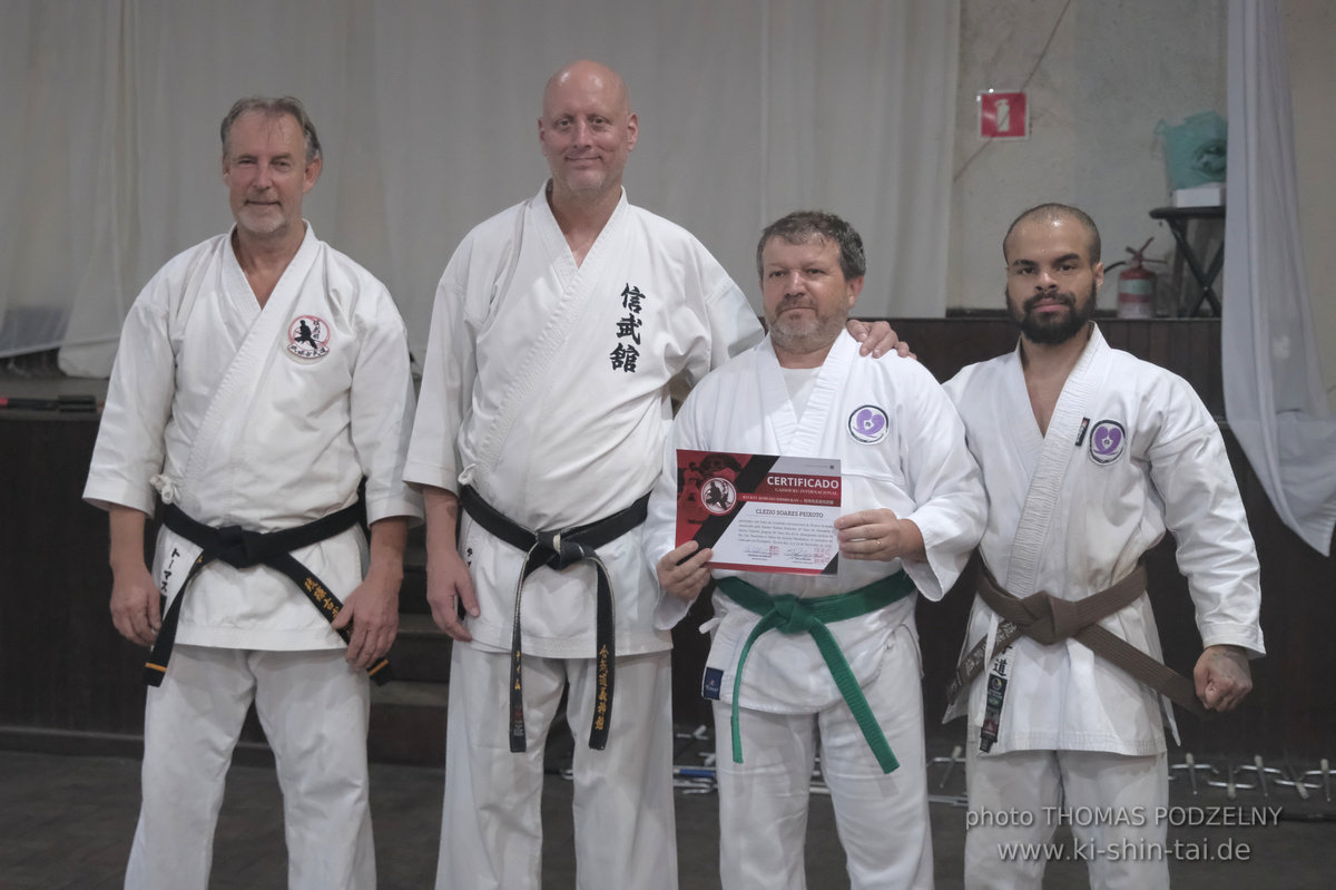 Ryûkyû Kobudô Lehrgang mit Thomas Podzelny in Petropolis/Brasilien 22./23.11.2025