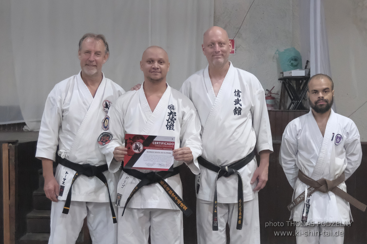 Ryûkyû Kobudô Lehrgang mit Thomas Podzelny in Petropolis/Brasilien 22./23.11.2025