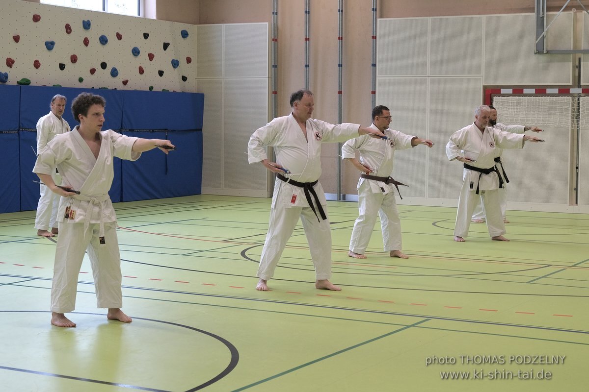 Ryukyu Kobudo Seminar - Thomas Podzelny Renshi 6th Dan - Schwechat (Wien) 17.-19.2.2023