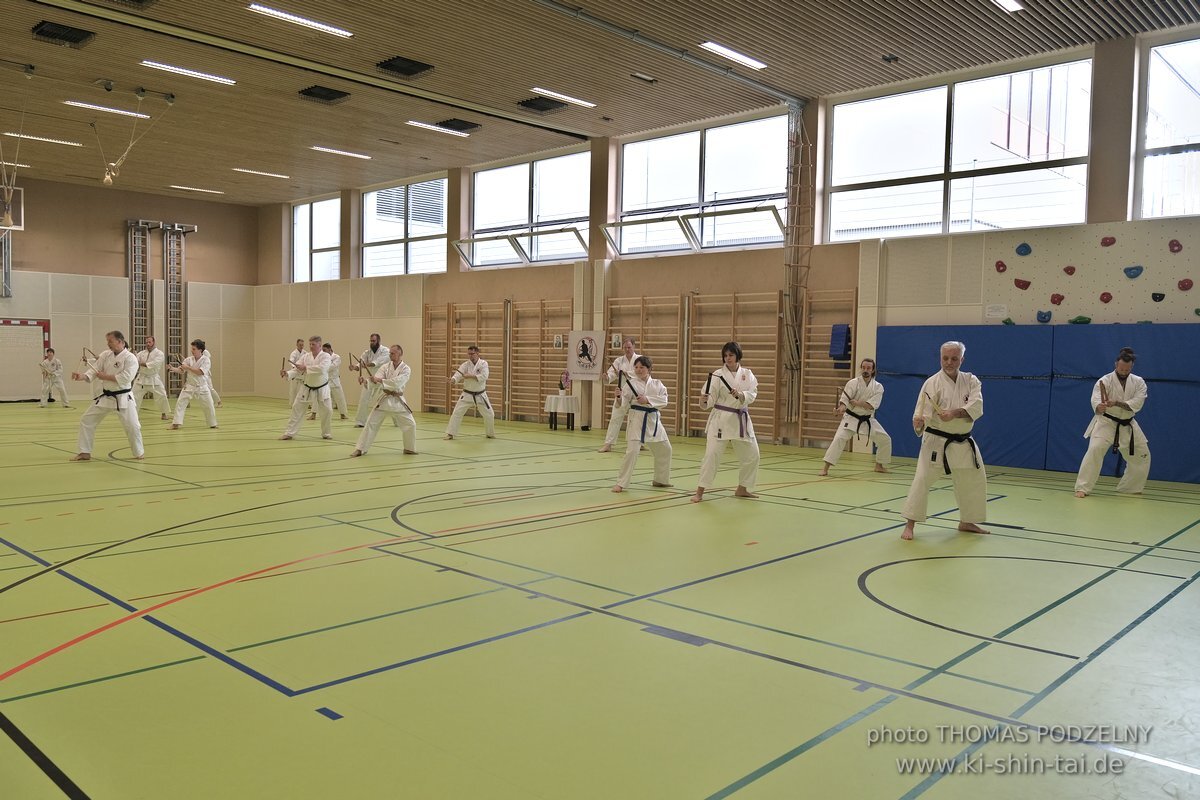 Ryukyu Kobudo Seminar - Thomas Podzelny Renshi 6th Dan - Schwechat (Wien) 17.-19.2.2023