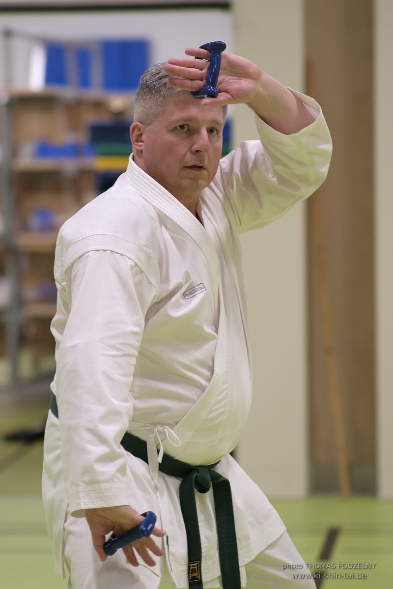 Ryukyu Kobudo Seminar - Thomas Podzelny Renshi 6th Dan - Schwechat (Wien) 17.-19.2.2023