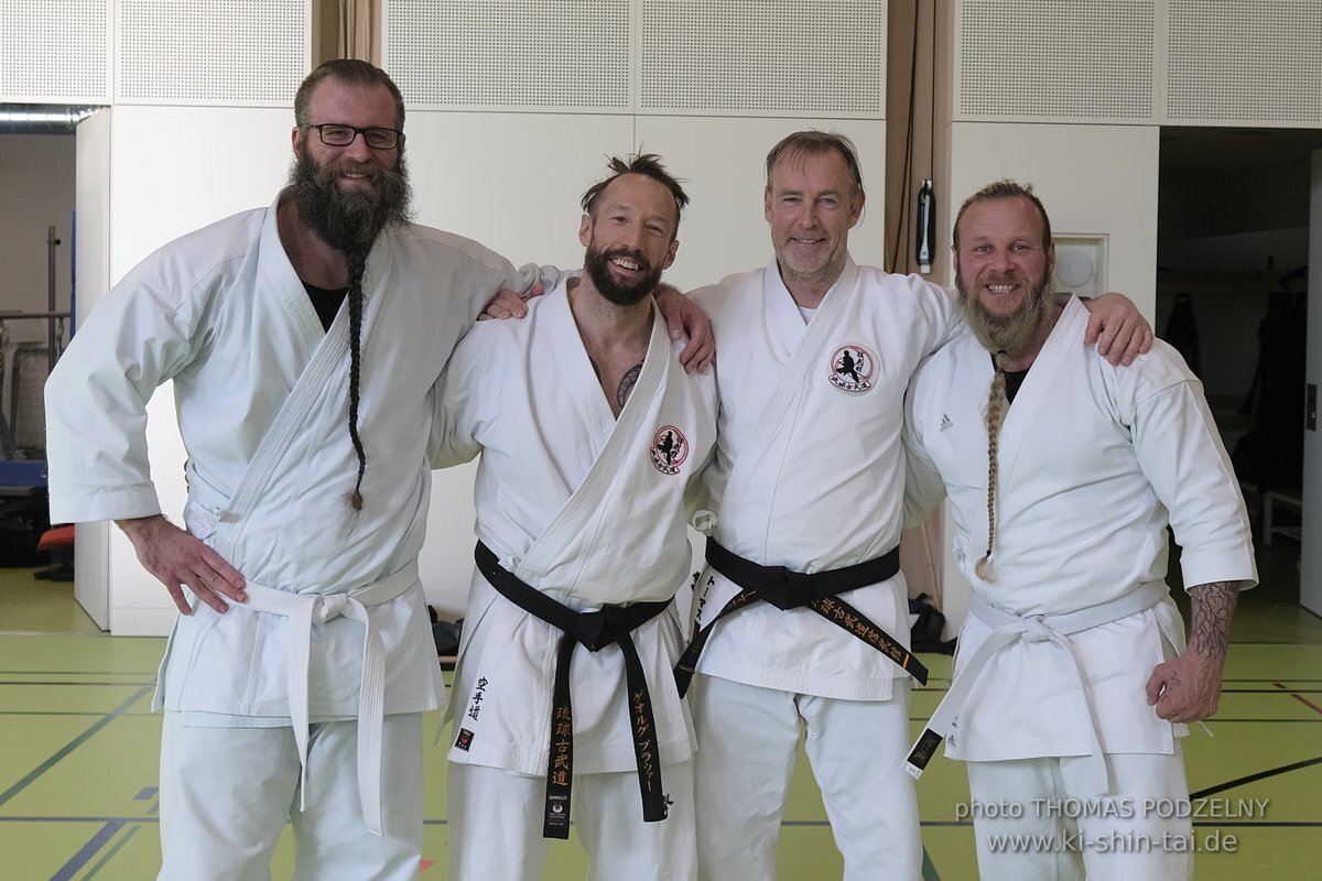 Ryukyu Kobudo Seminar - Thomas Podzelny Renshi 6th Dan - Schwechat (Wien) 17.-19.2.2023