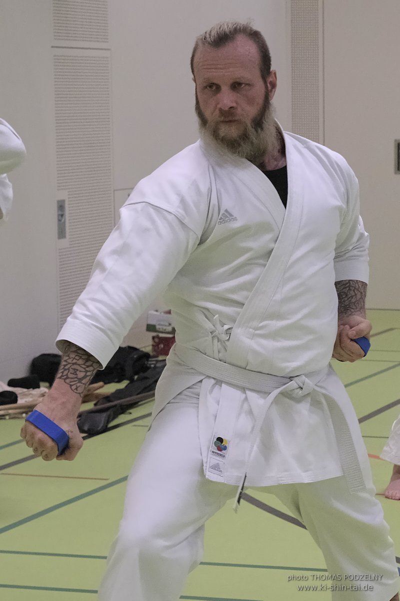 Ryukyu Kobudo Seminar - Thomas Podzelny Renshi 6th Dan - Schwechat (Wien) 17.-19.2.2023