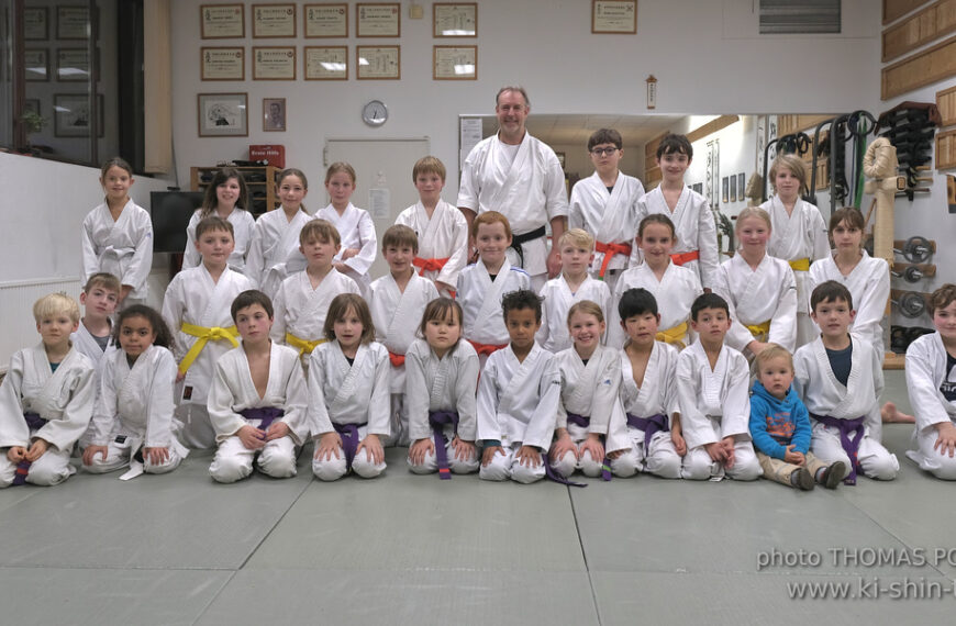 Weihnachtsfeier und Vorführungen der Budo-, Aikido- und Karate-Kids am 13.12.2024