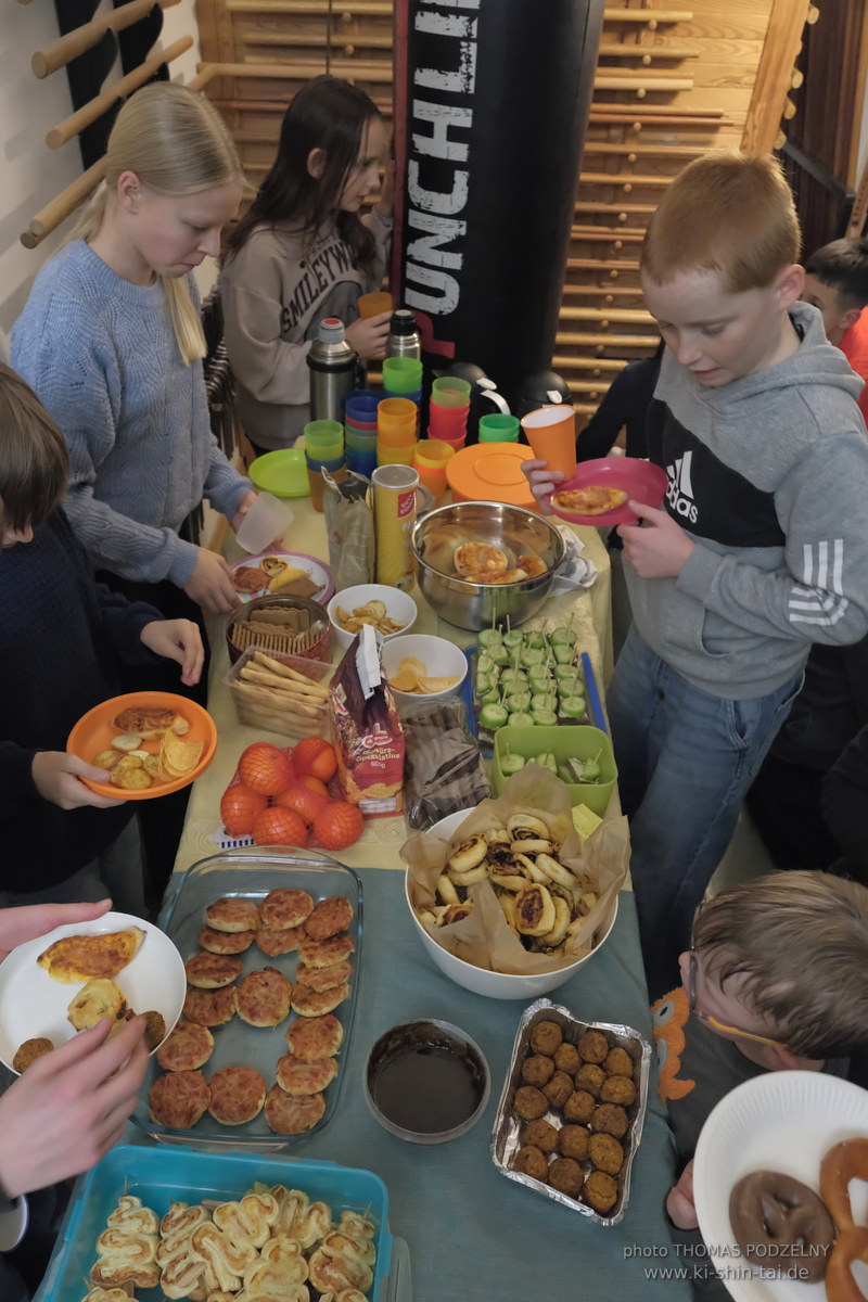 Weihnachtsfeier der Budo-, Aikido- und Karatekids 12.12.2025