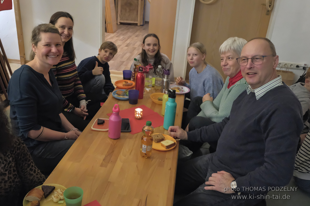Weihnachtsfeier der Budo-, Aikido- und Karatekids 12.12.2025