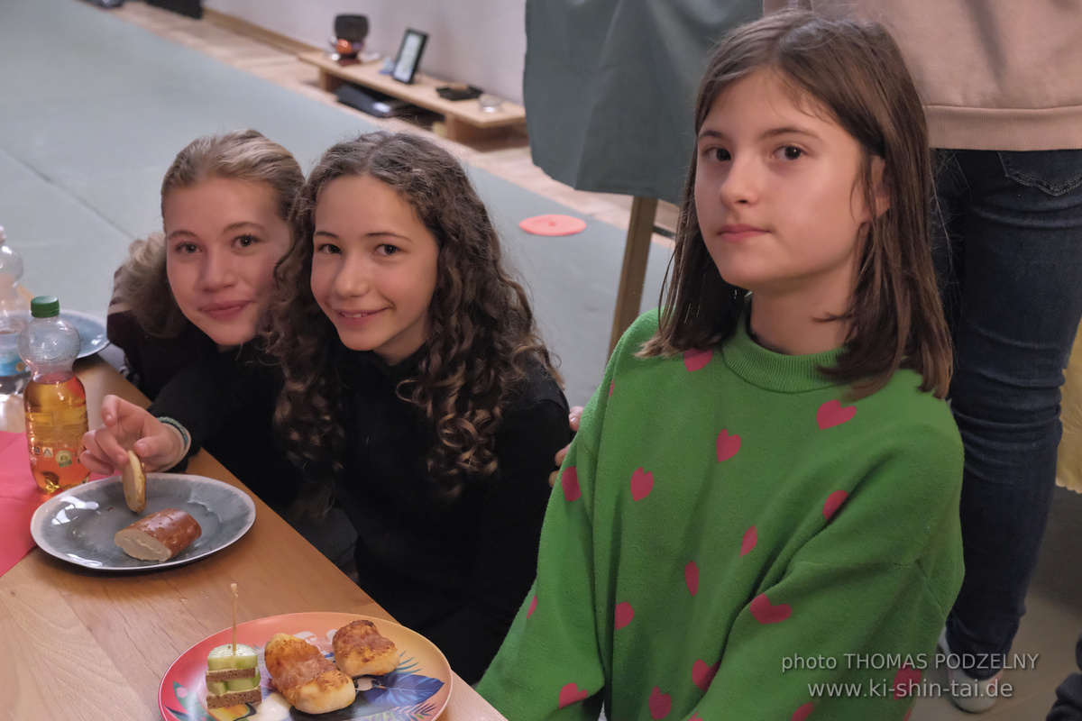 Weihnachtsfeier der Budo-, Aikido- und Karatekids 12.12.2025