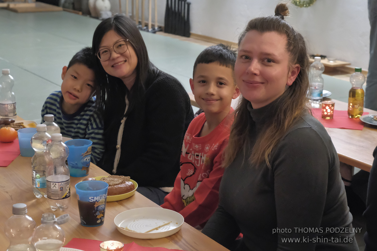 Weihnachtsfeier der Budo-, Aikido- und Karatekids 12.12.2025