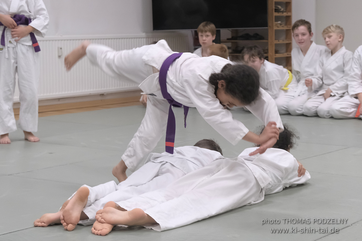 Weihnachtsfeier der Budo-, Aikido- und Karatekids 12.12.2025