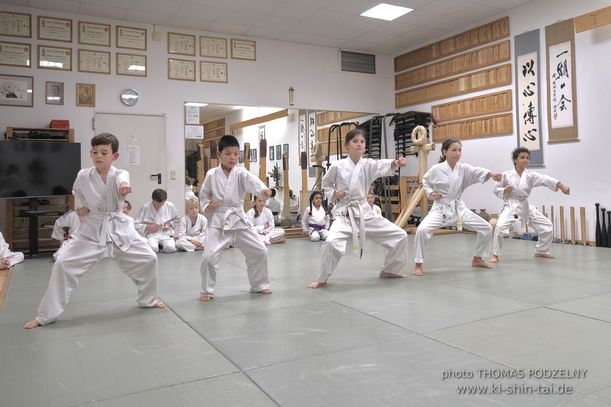 Weihnachtsfeier der Budo-, Aikido- und Karatekids 12.12.2025