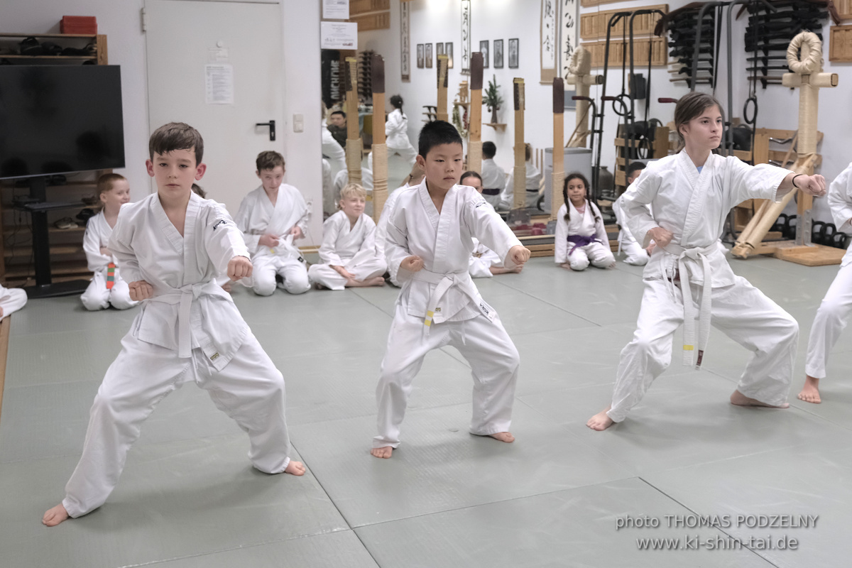 Weihnachtsfeier der Budo-, Aikido- und Karatekids 12.12.2025