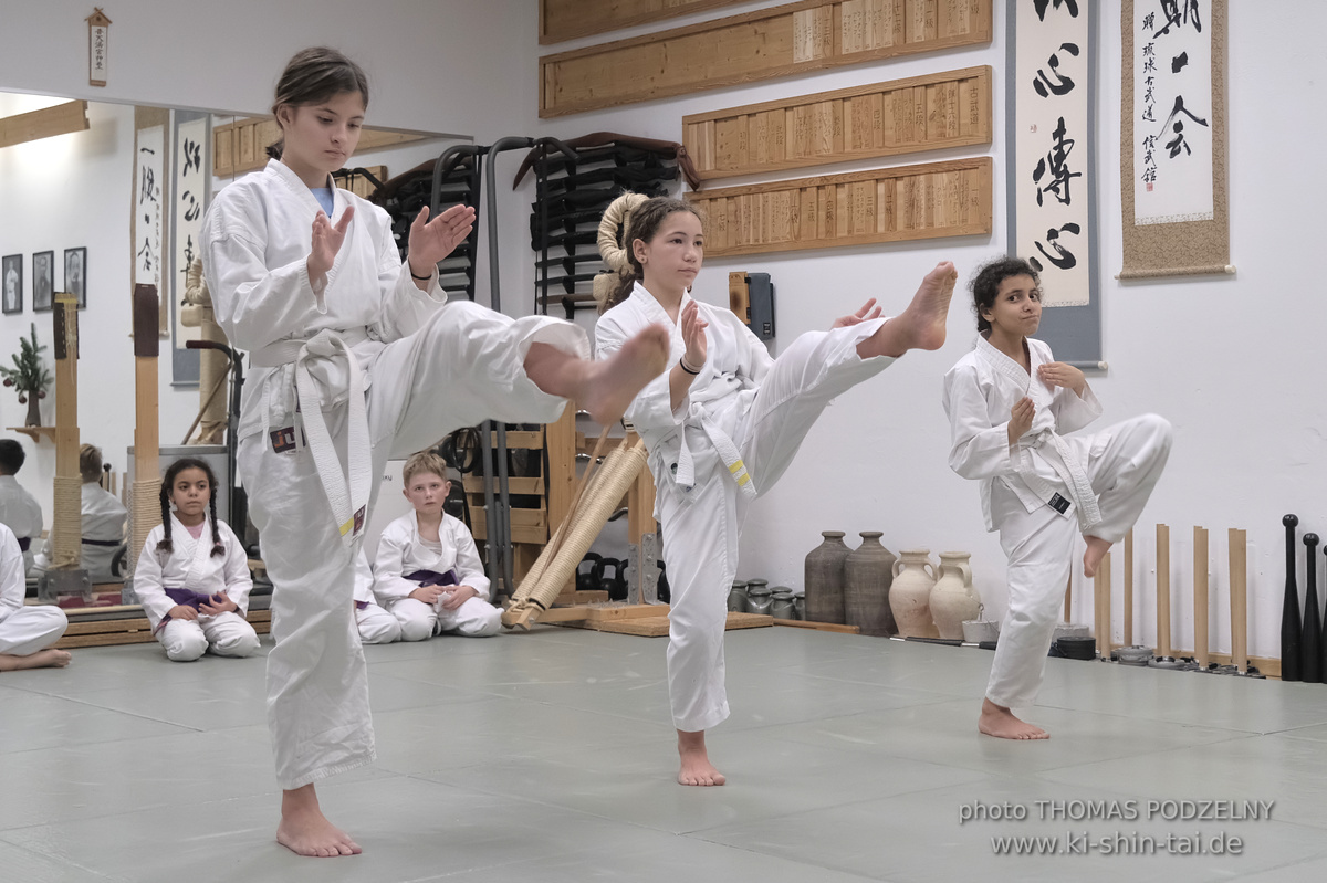 Weihnachtsfeier der Budo-, Aikido- und Karatekids 12.12.2025