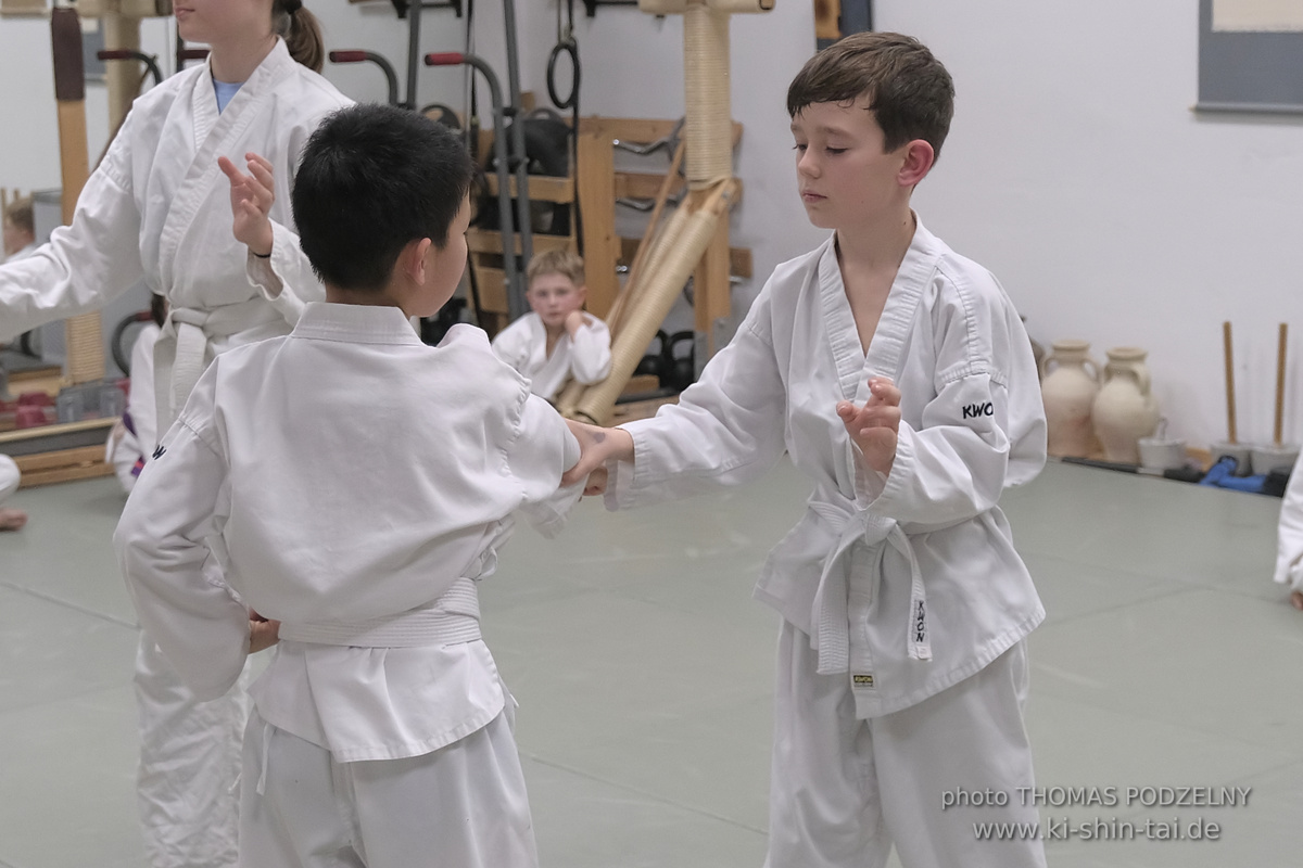 Weihnachtsfeier der Budo-, Aikido- und Karatekids 12.12.2025
