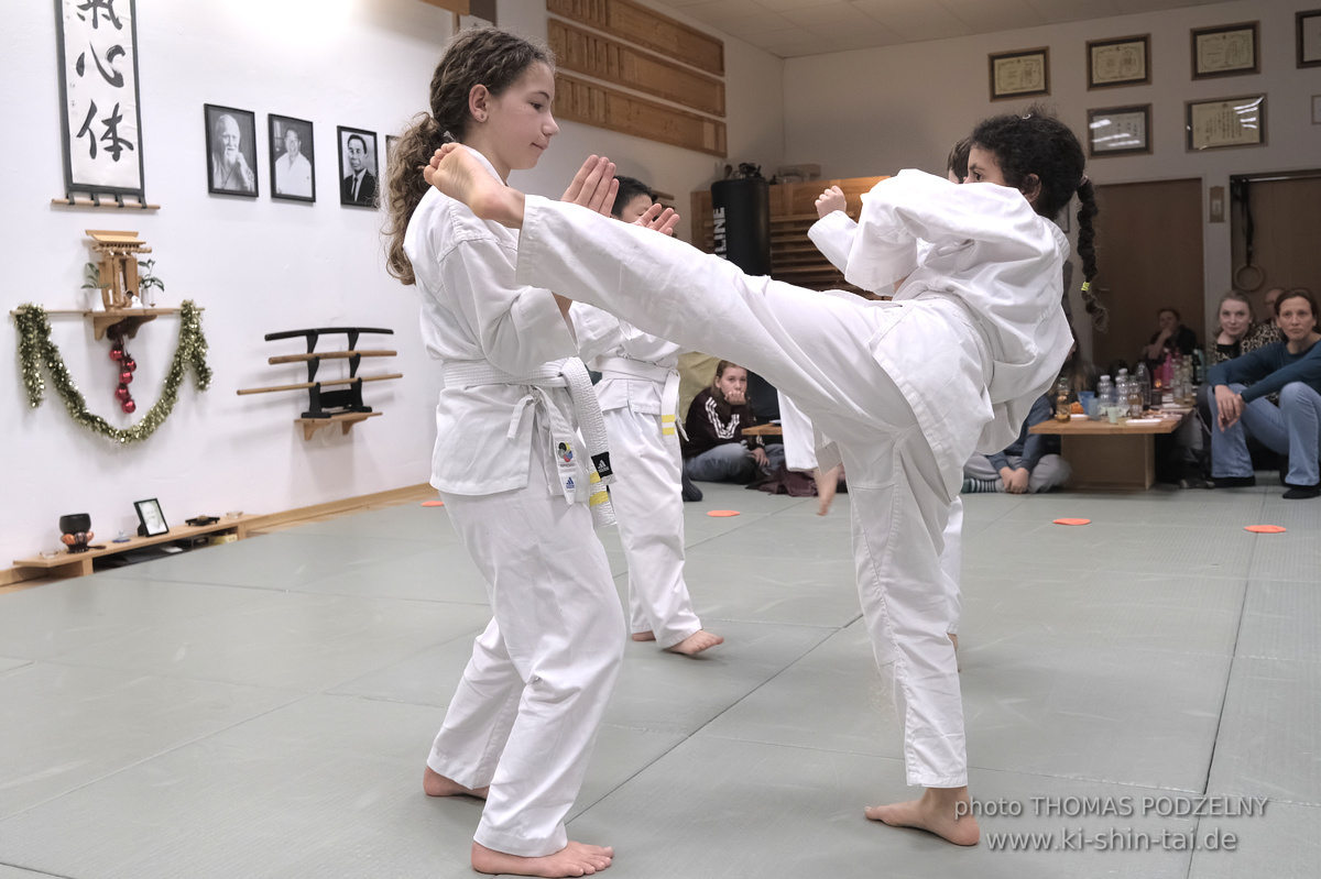 Weihnachtsfeier der Budo-, Aikido- und Karatekids 12.12.2025