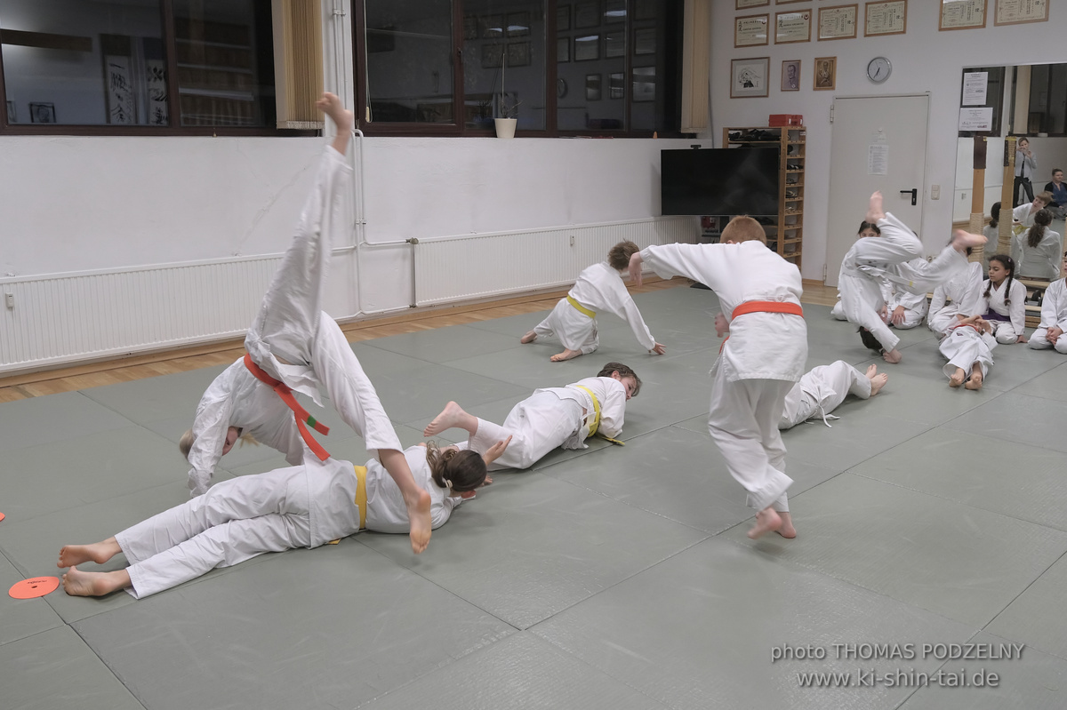 Weihnachtsfeier der Budo-, Aikido- und Karatekids 12.12.2025