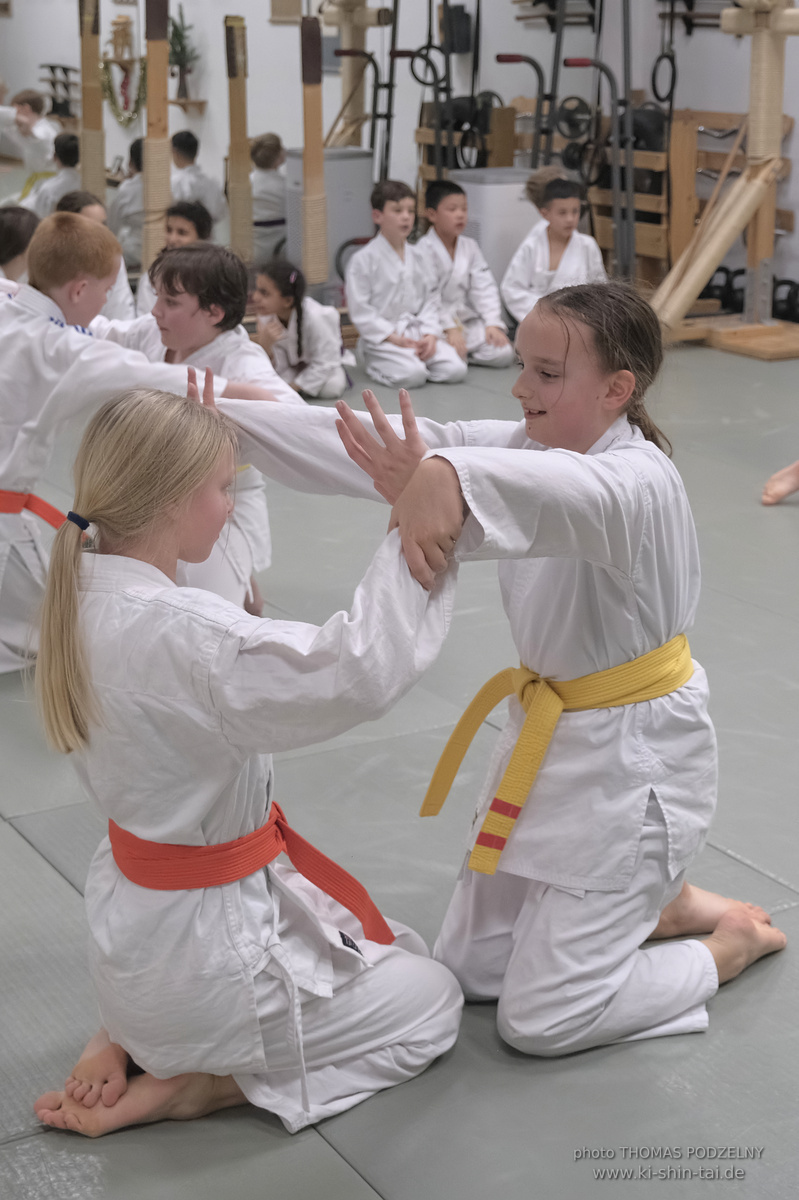Weihnachtsfeier der Budo-, Aikido- und Karatekids 12.12.2025